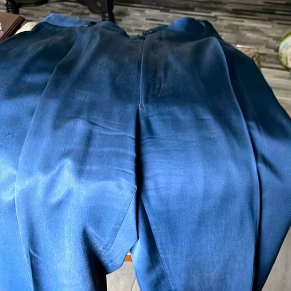 Pleated dress slacks - Picture 8 of 9